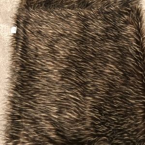 Faux fur blanket